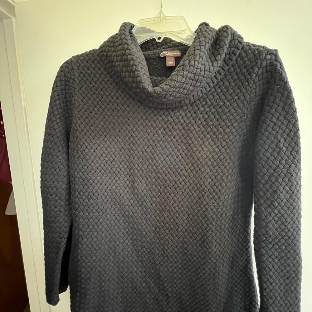 Dana Buchman Sz L Black Sweater